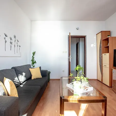 Summer Apartman *