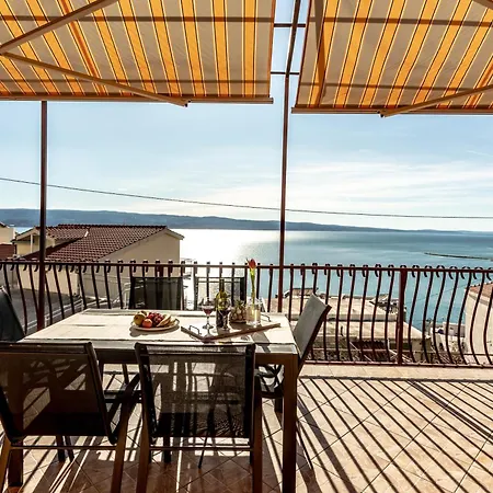 Summer Apartment